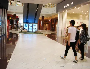 모로 백화점