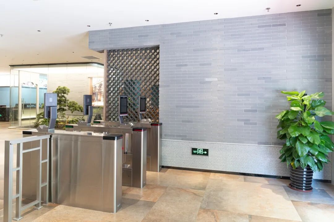 발포 세라믹 벽 패널