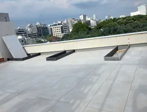 사무실 건물 옥상 테라스